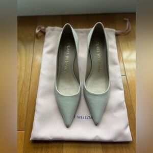 NWOT Stuart Weitzman Pebbled leather POWER KITTEN-HEEL PUMP 50 Size 7